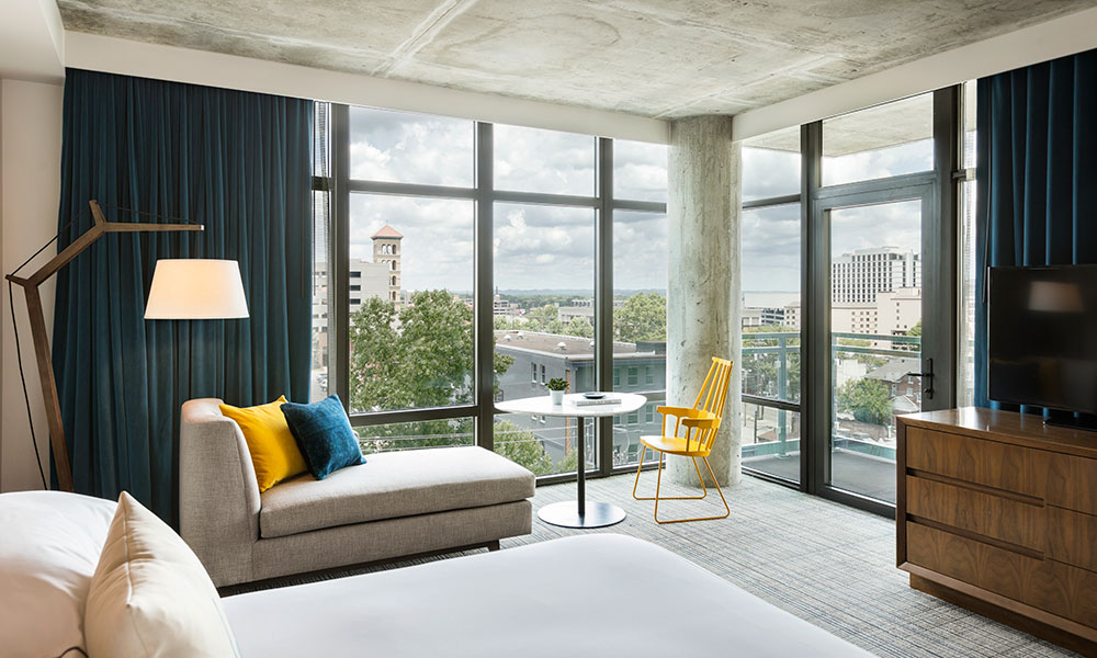 King Corner Balcony